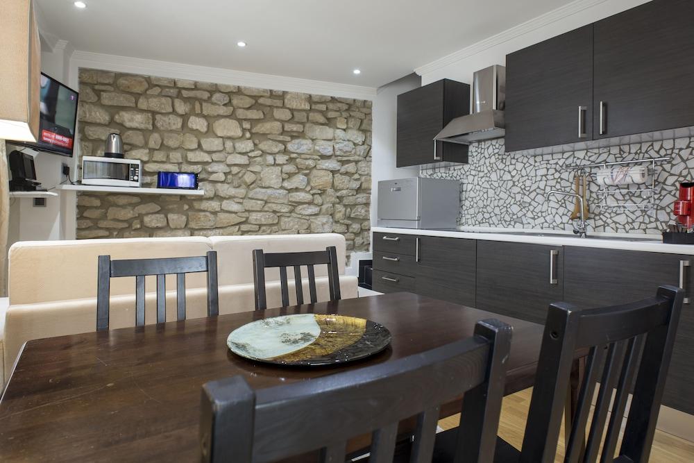 The Queen Luxury Serviced Apartments - Villa Liberty