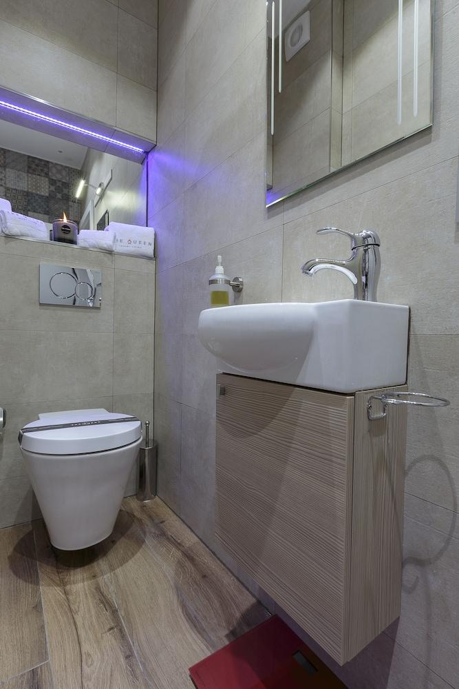 The Queen Luxury Serviced Apartments - Villa Liberty