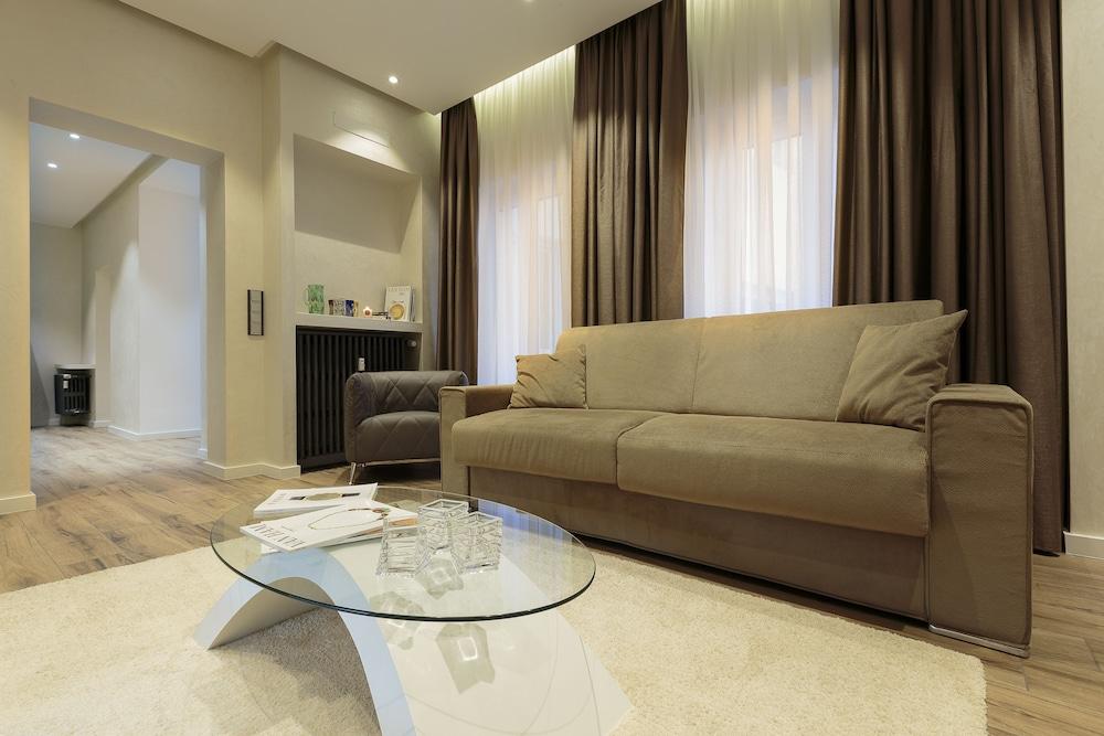 The Queen Luxury Serviced Apartments - Villa Liberty