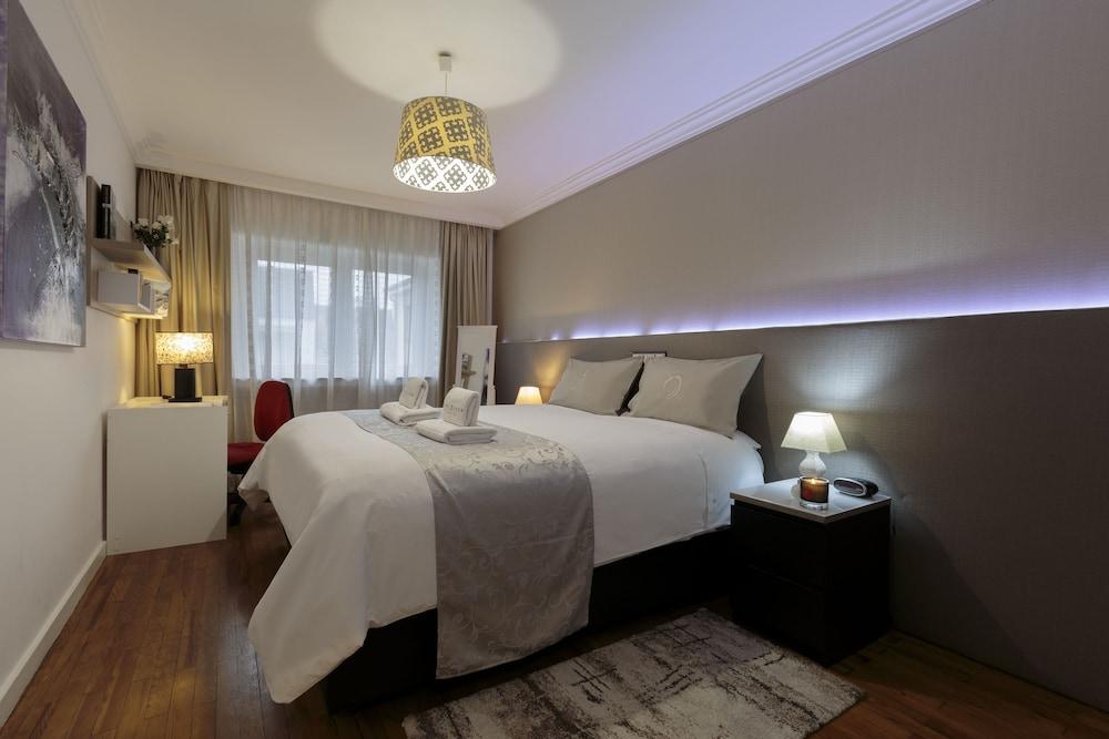 The Queen Luxury Apartments - Villa Cortina
