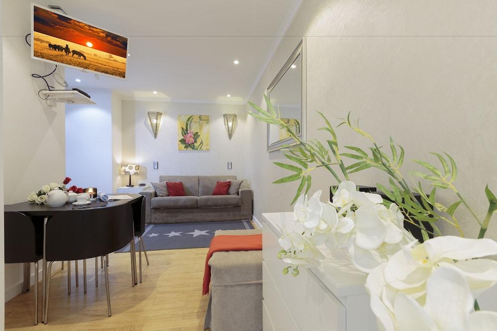 The Queen Luxury Apartments - Villa Cortina