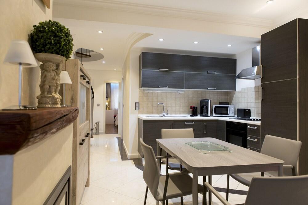 The Queen Luxury Apartments - Villa Cortina
