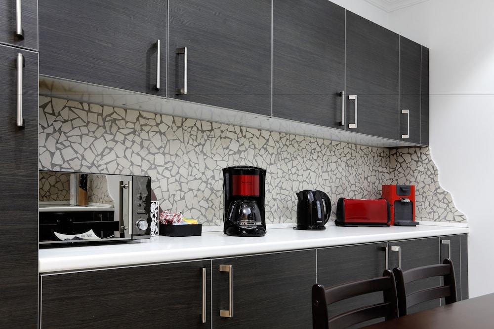 The Queen Luxury Apartments - Villa Cortina