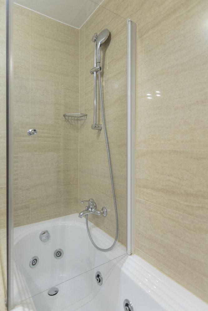 The Queen Luxury Serviced Apartments - Villa Marilyn