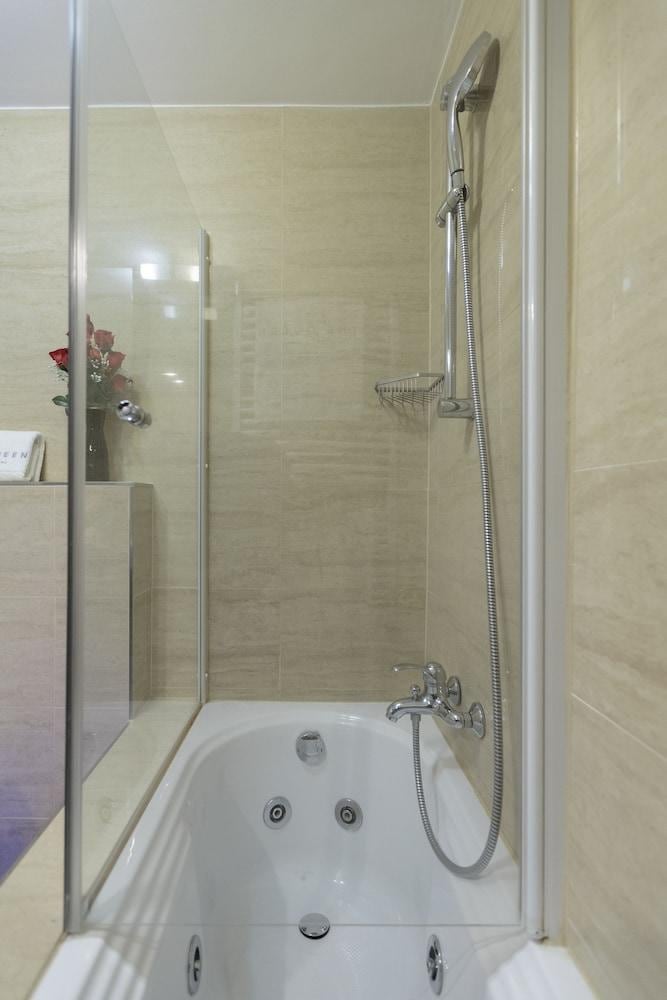 The Queen Luxury Serviced Apartments - Villa Marilyn