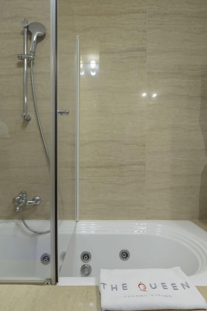 The Queen Luxury Serviced Apartments - Villa Marilyn