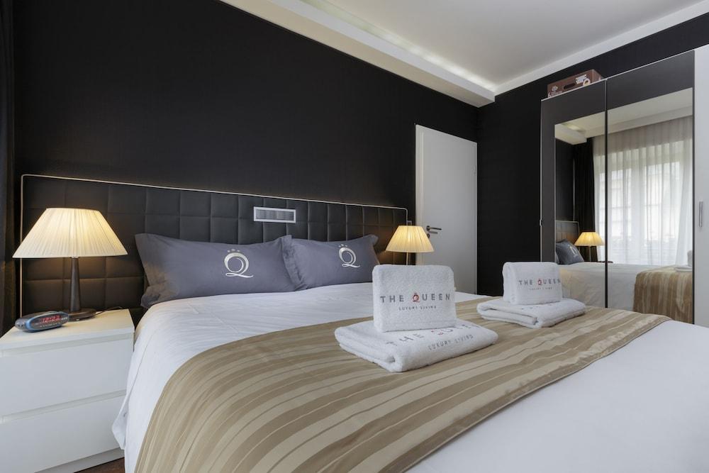 The Queen Luxury Serviced Apartments - Villa Medici