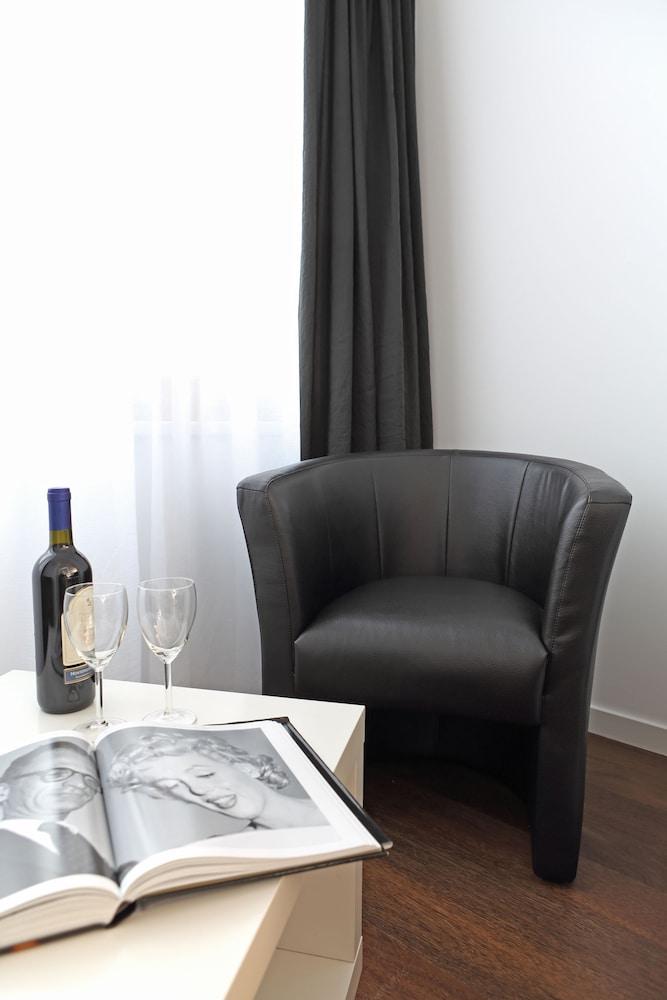 The Queen Luxury Serviced Apartments - Villa Medici
