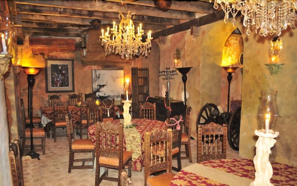 The Gallery Inn