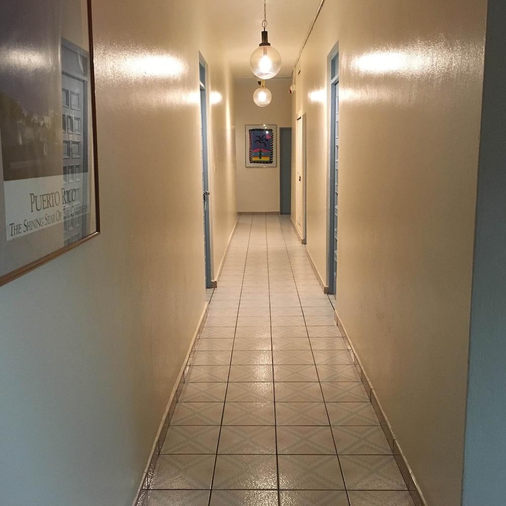 Borinquen Beach Inn
