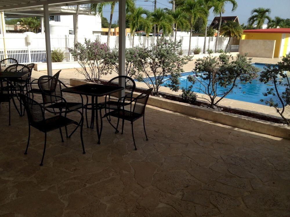 Arecibo Inn