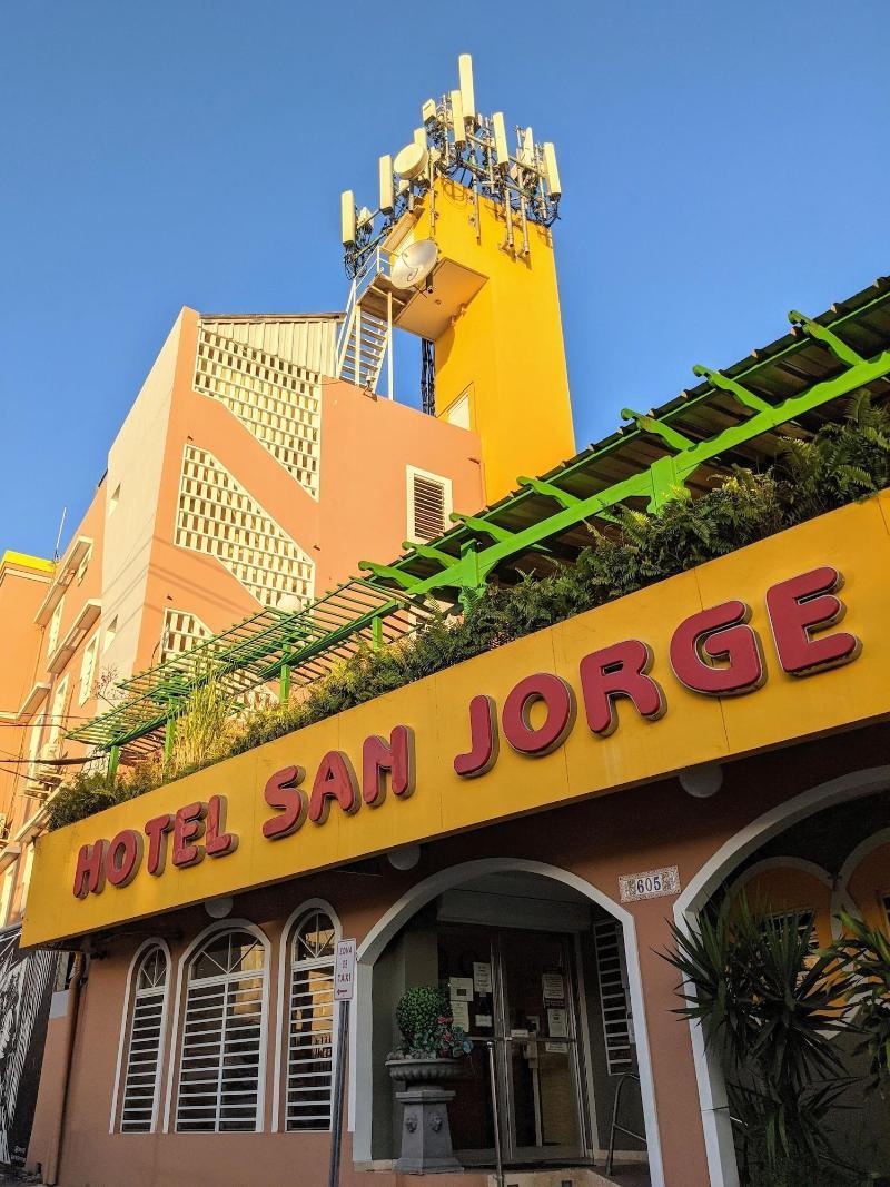 San Jorge Hotel & Hostel