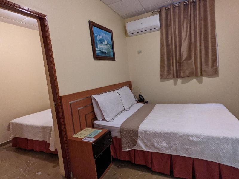 San Jorge Hotel & Hostel