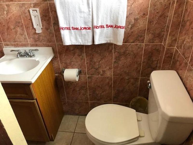 San Jorge Hotel & Hostel
