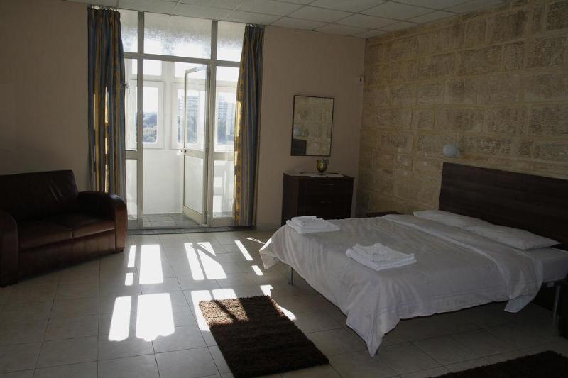 Point de Vue Guest House and Restaurants
