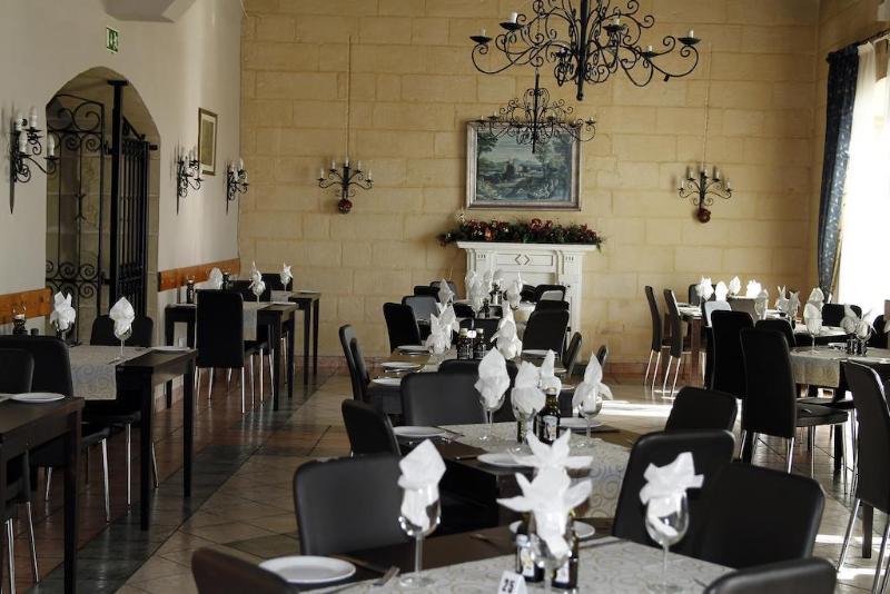 Point de Vue Guest House and Restaurants