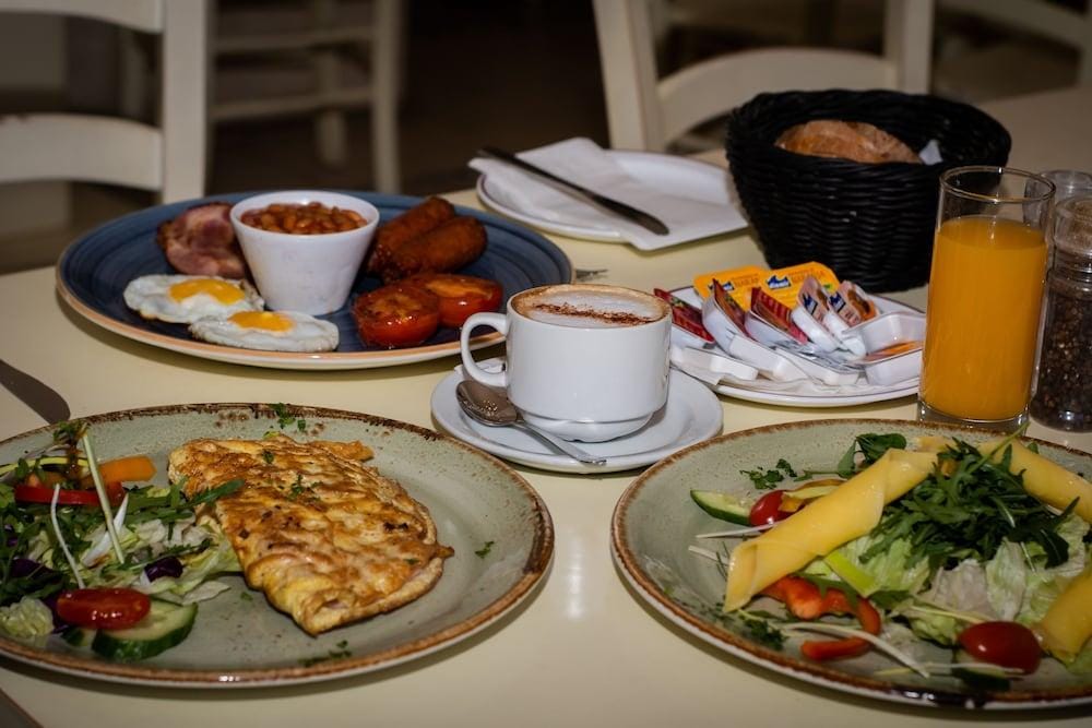 Point de Vue Guest House and Restaurants