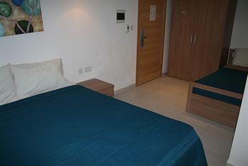Harbour Lodge