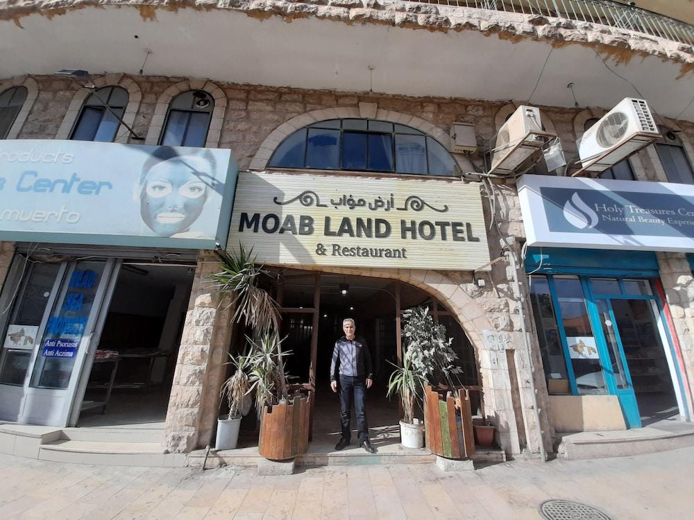 Moab Land Hotel