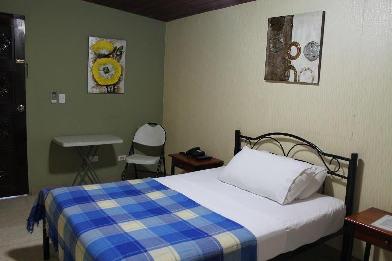 Hostal Cocos Inn