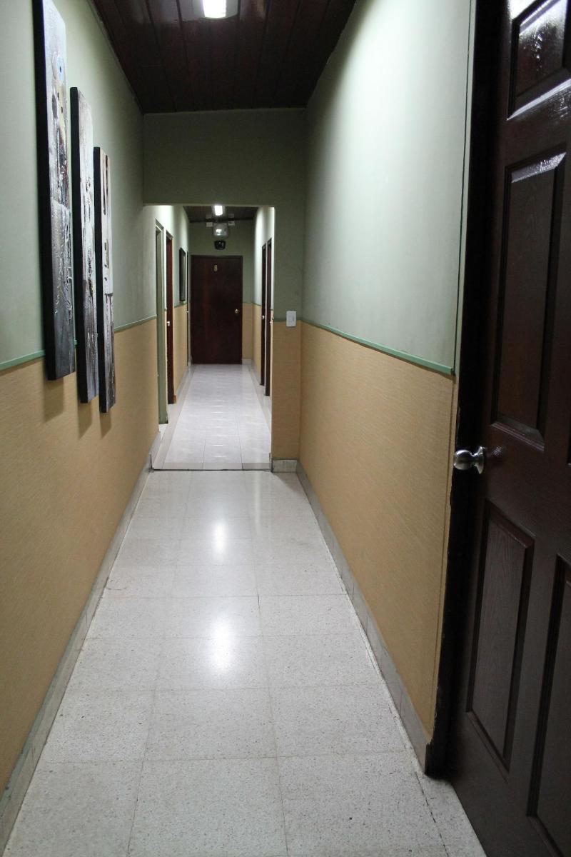 Hostal Cocos Inn