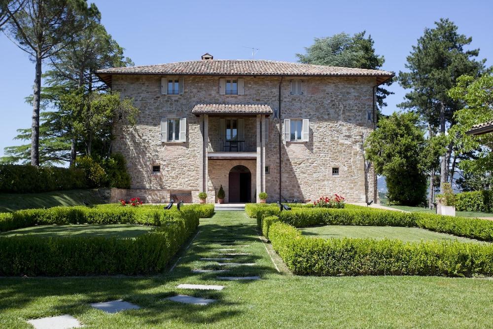 PHI Resort Coldimolino Country House