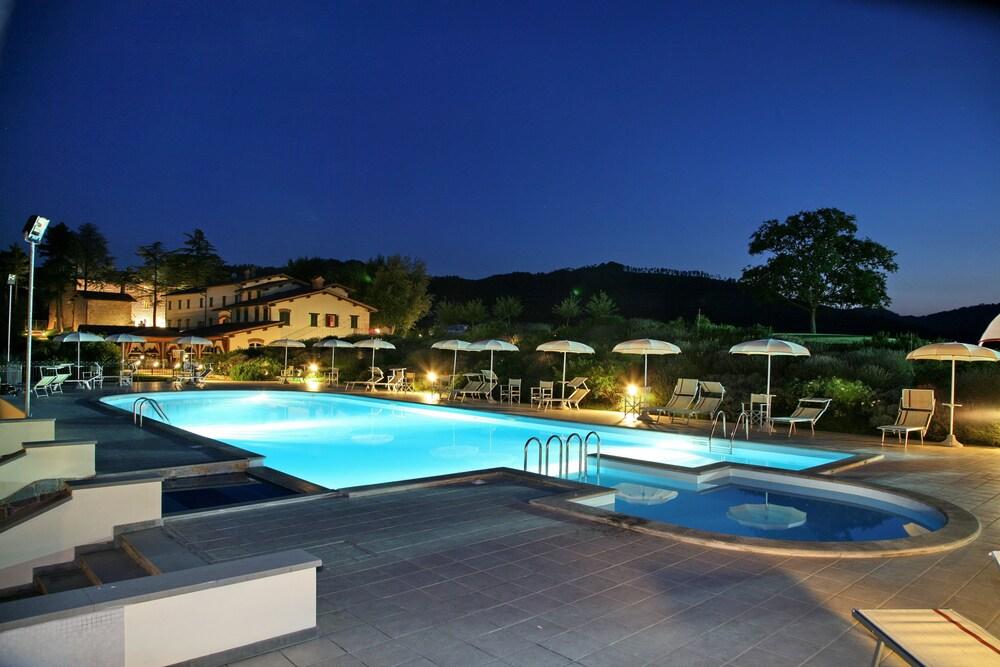 PHI Resort Coldimolino Country House