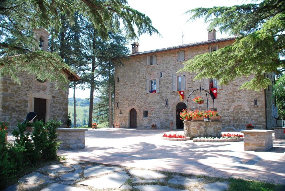 PHI Resort Coldimolino Country House