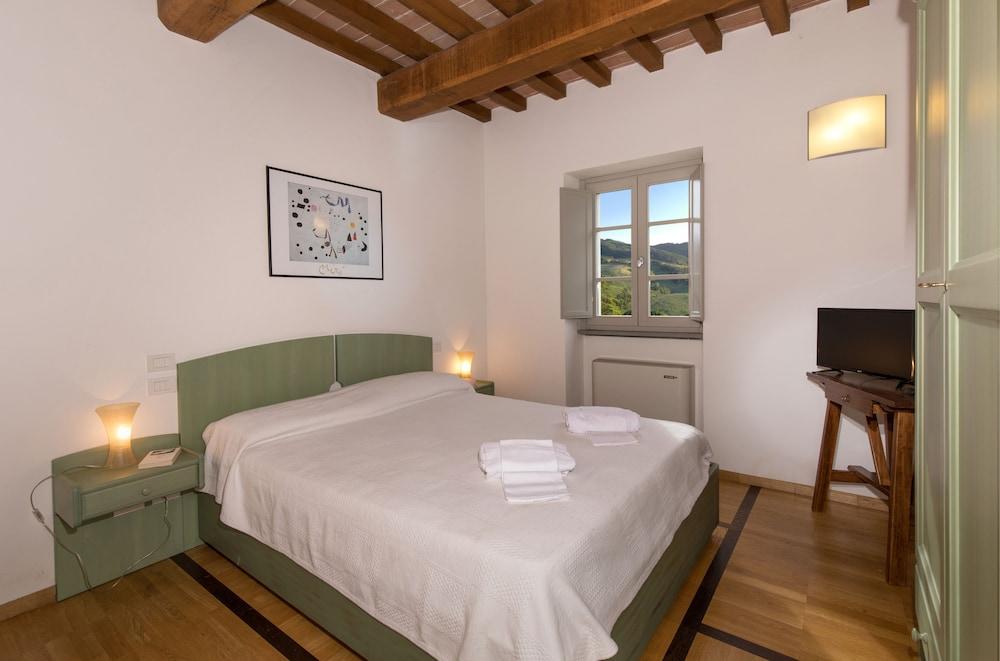 PHI Resort Coldimolino Country House