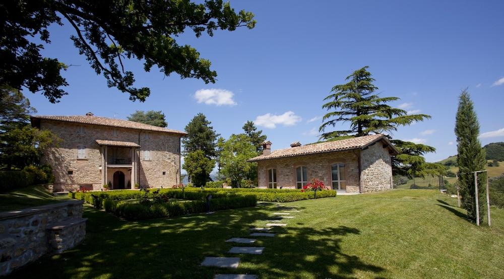 PHI Resort Coldimolino Country House