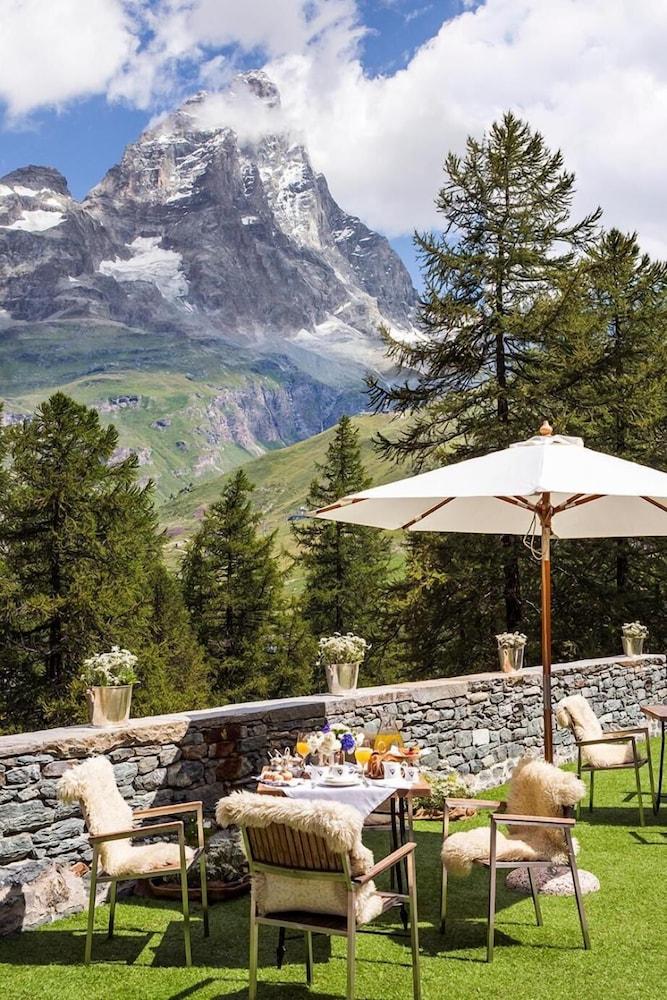Saint Hubertus Resort