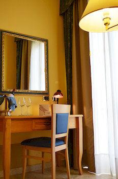 Hotel Bristol