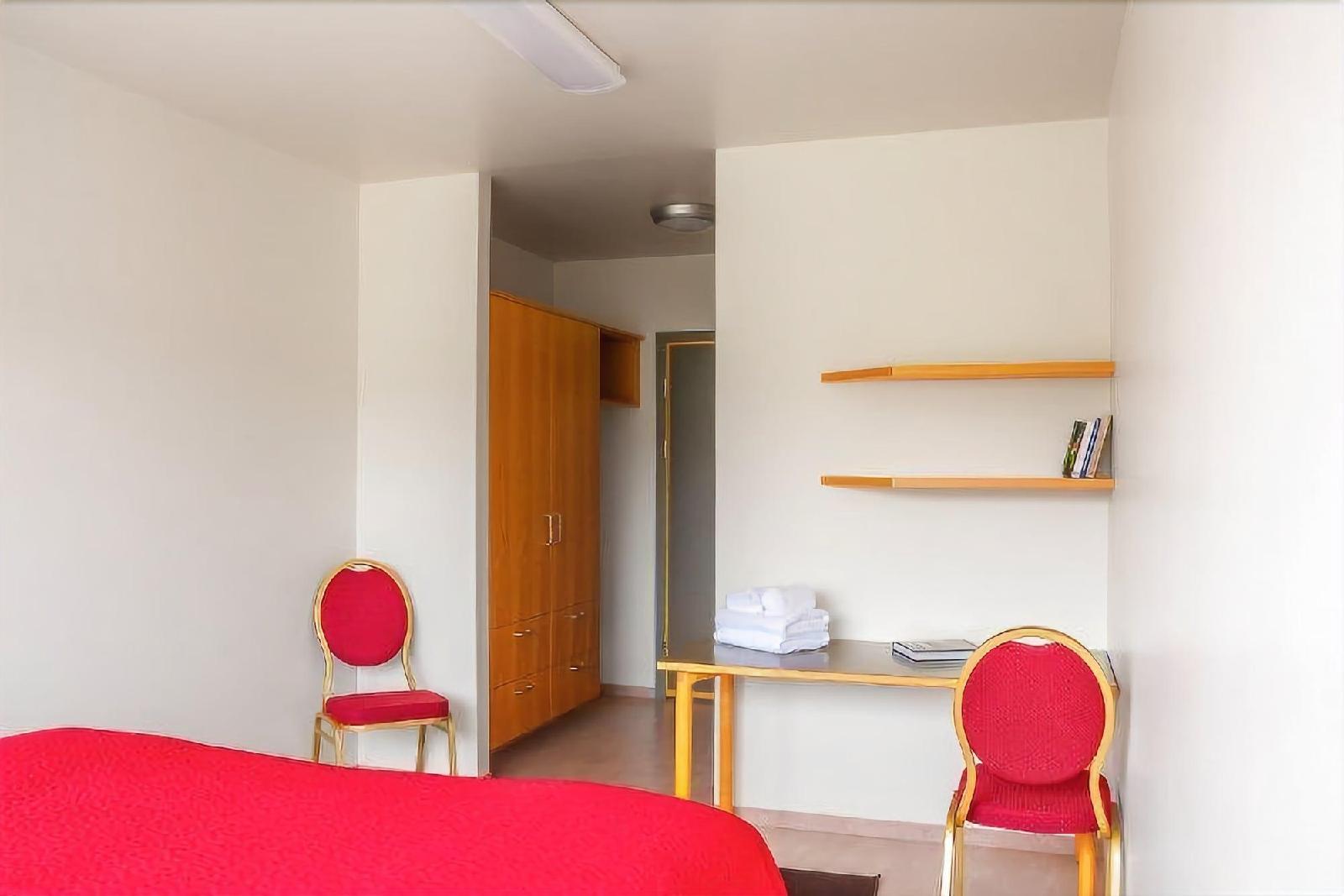Hotel Mikligardur