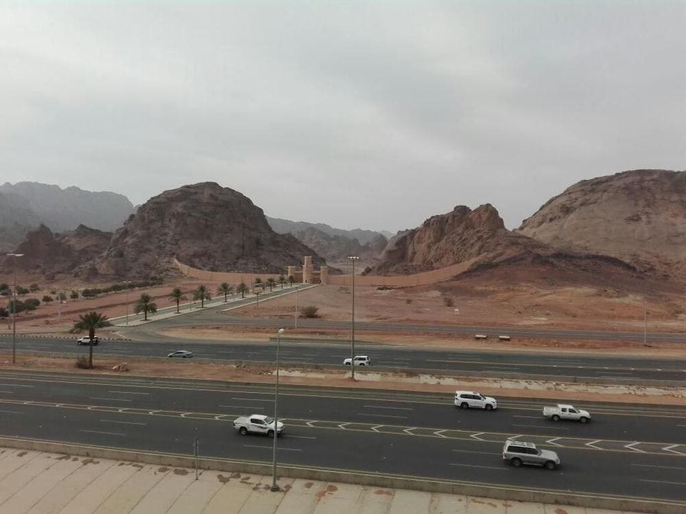 Raoum Inn Hail