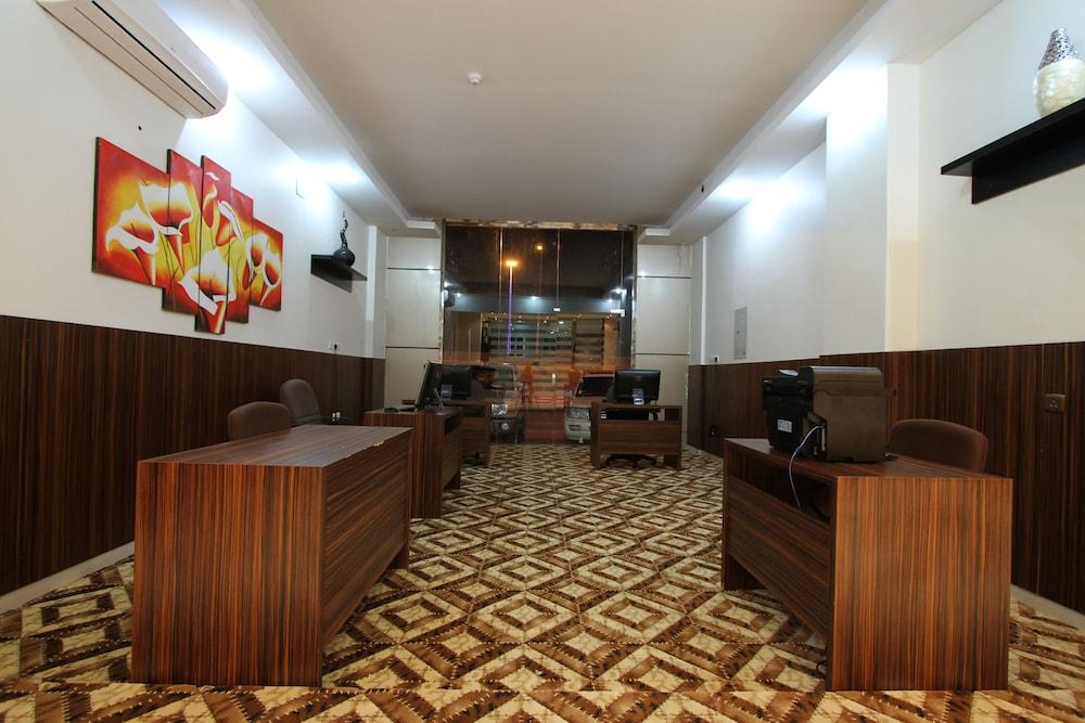 Raoum Inn Hail