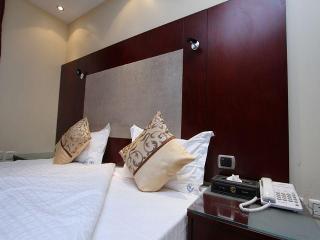 Raoum Inn Hail