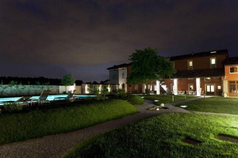 Antico Borgo Torricella