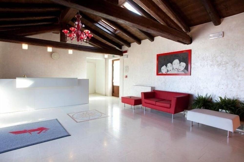 Antico Borgo Torricella