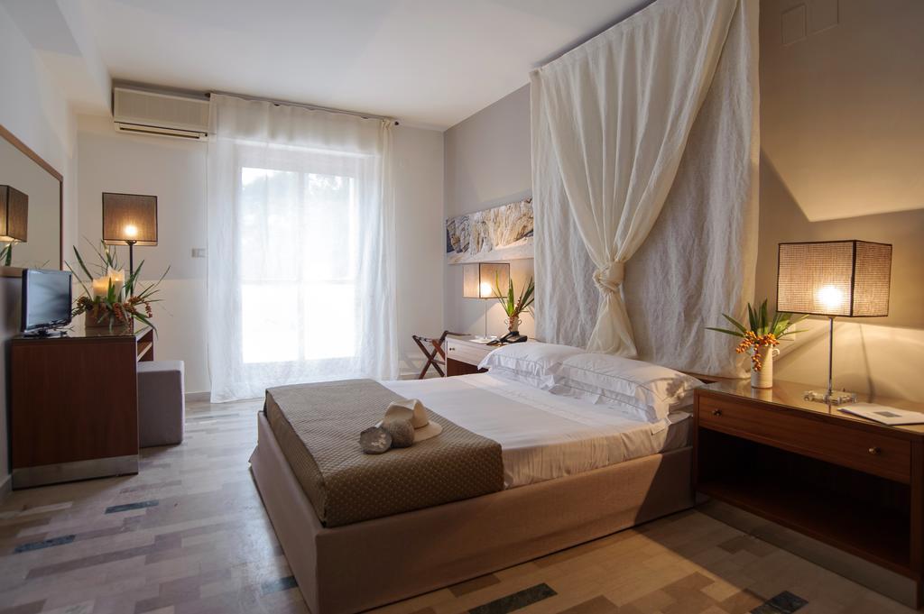 Baia Delle Zagare - Handwritten Collection
