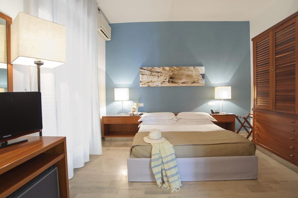 Baia Delle Zagare - Handwritten Collection