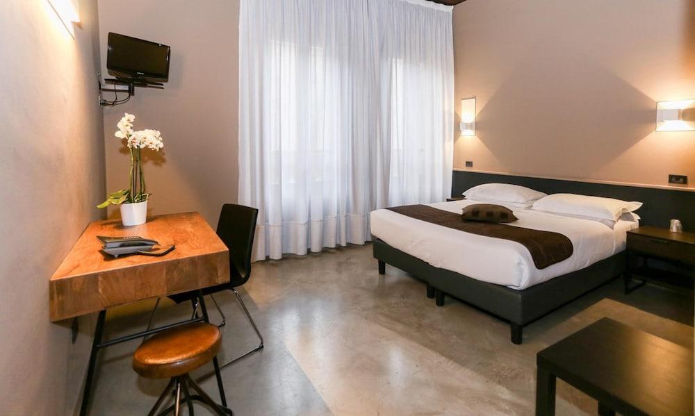 Hotel Mignon