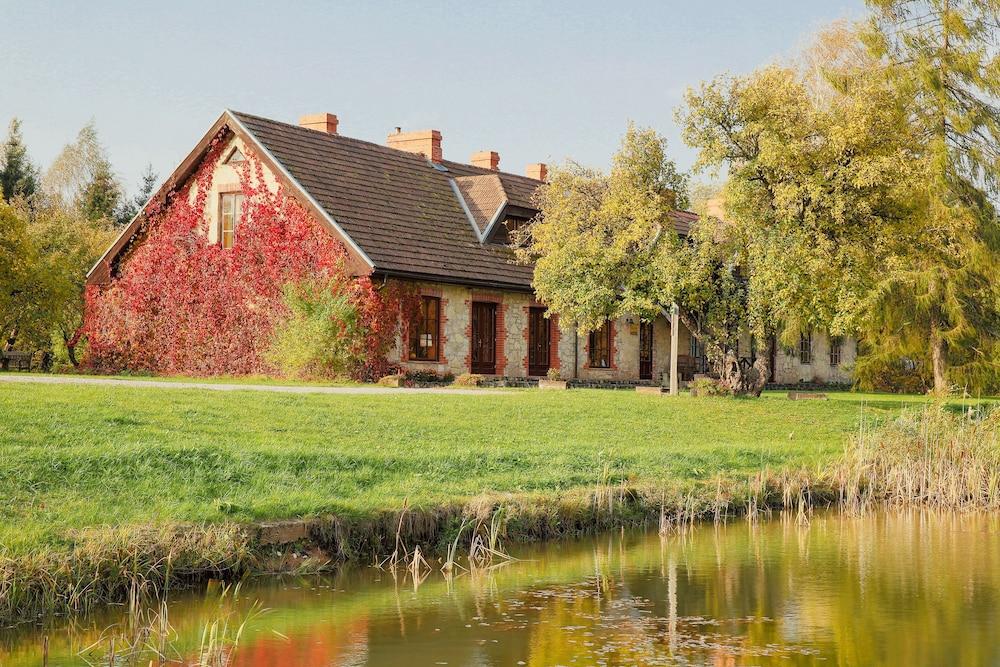 Karlamuiza Country Hotel