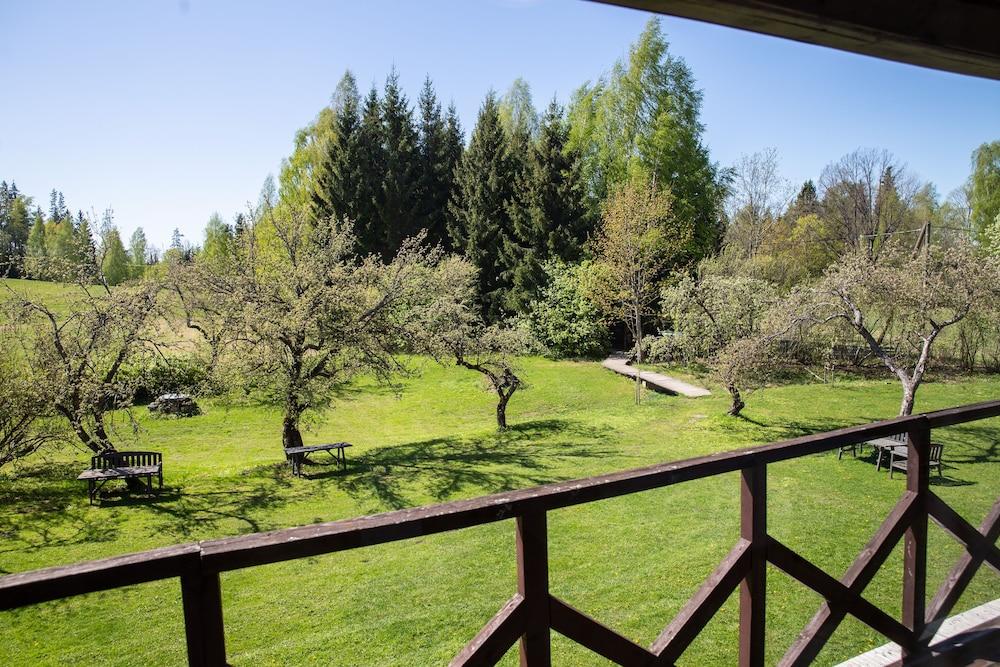 Karlamuiza Country Hotel