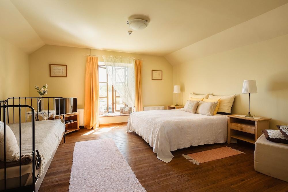Karlamuiza Country Hotel