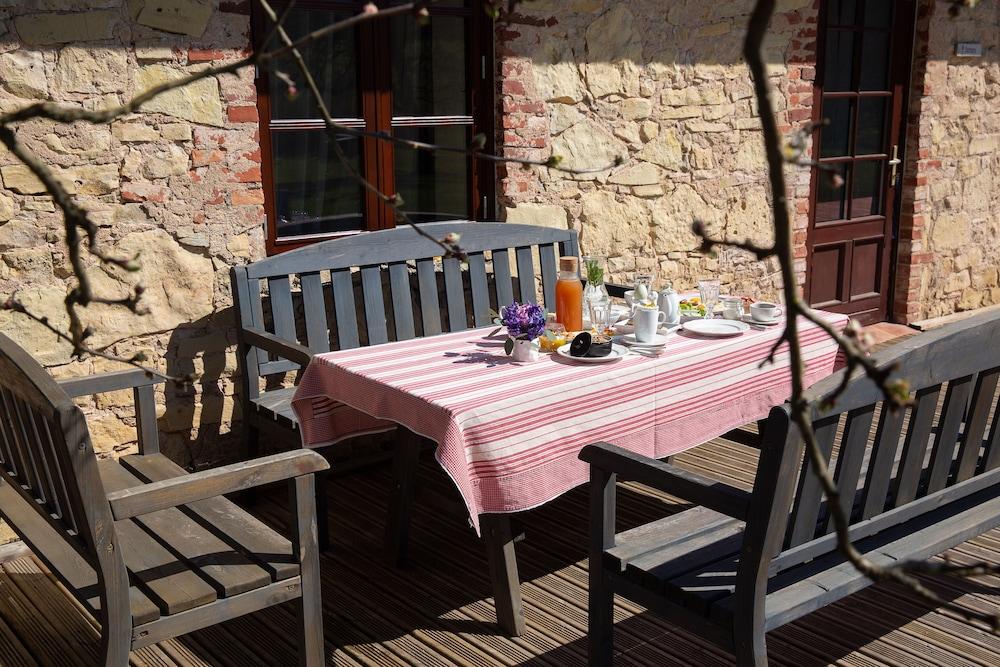 Karlamuiza Country Hotel