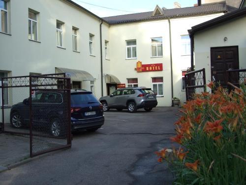 Hotel Leo