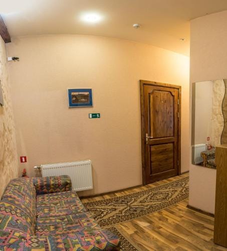 Hotel Leo