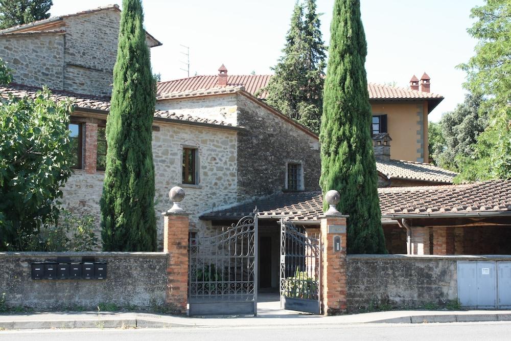 Villa La Nussa