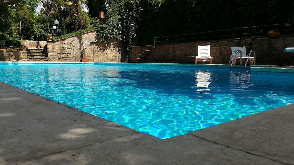 Villa La Nussa