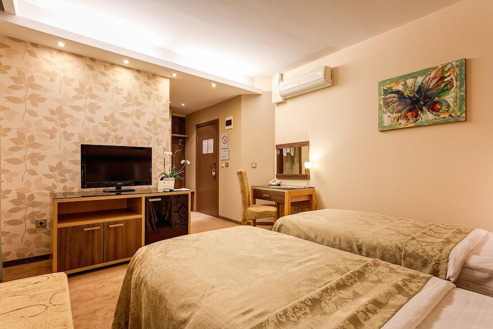 Hotel Tami Residence